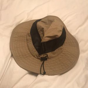 Magellan bucket hat